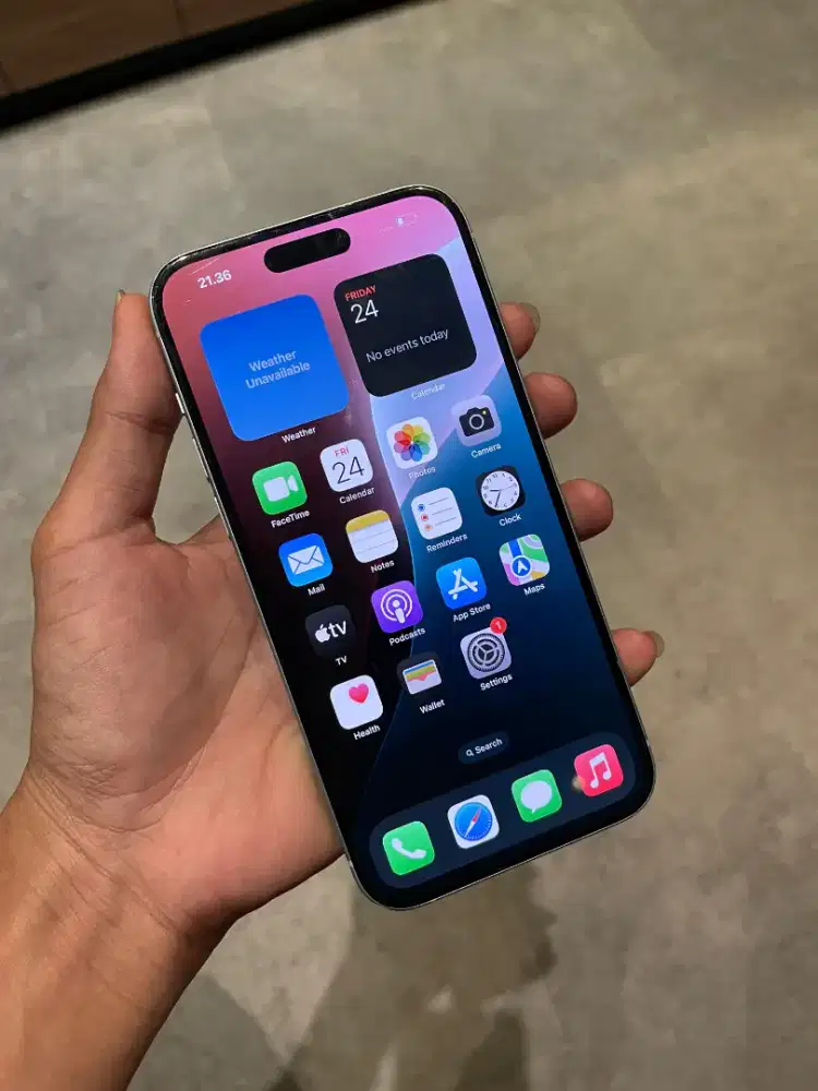 Iphone 15 plus 128gb Unit Charger