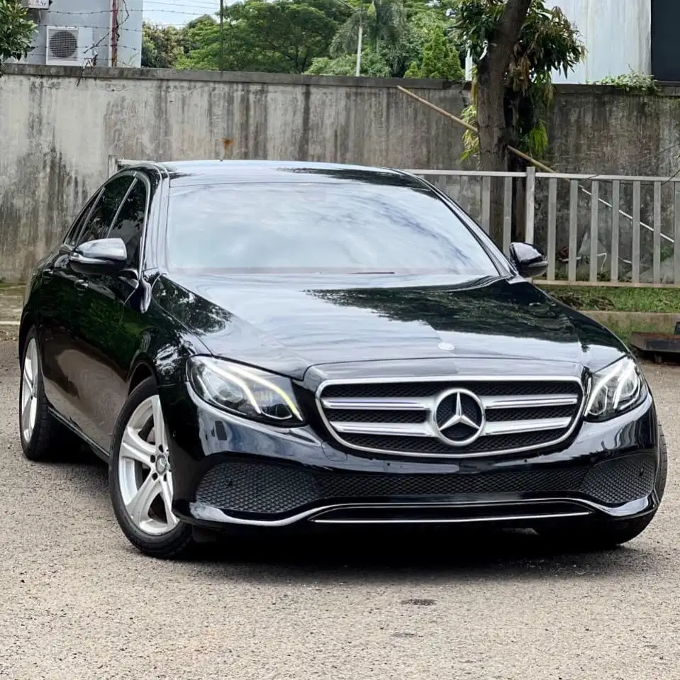 (CASH) Mercedes Benz E250 W213 2016