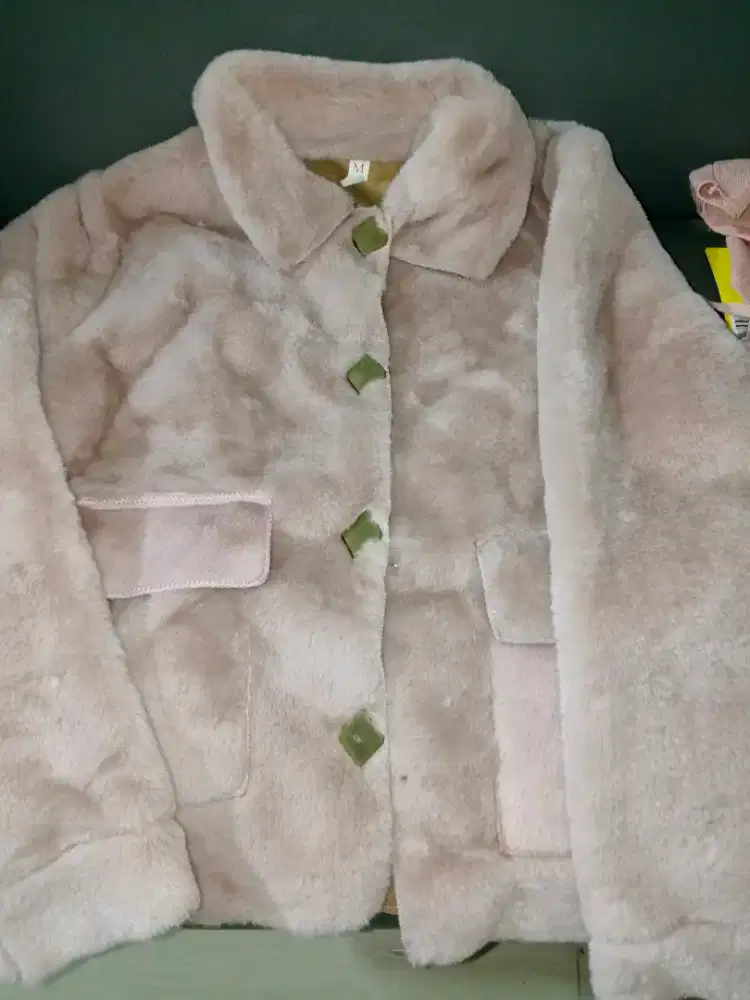 Jaket winter korea pink soft import bahan tebal bulu halus ukuran M