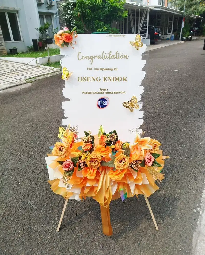 Lowongan Kerja Florist (Hanya yang berpengalaman)