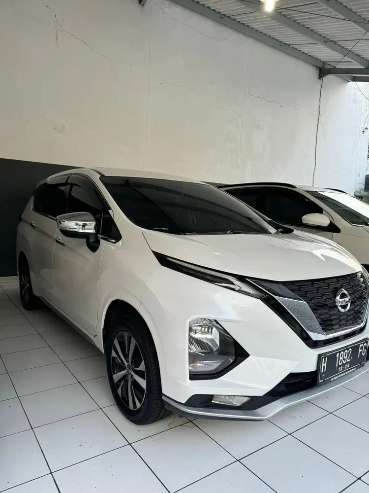 LIVINA 1.5 VL MATIC 2021