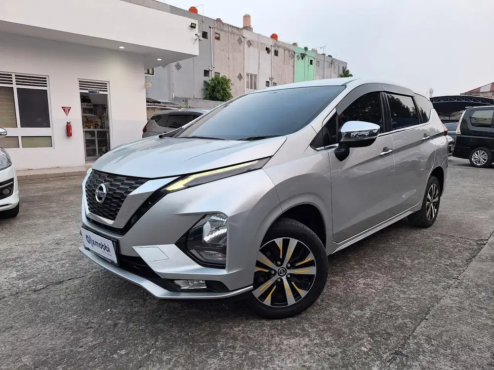 Pajak Panjang - Nissan Livina 1.5 VL Bensin-AT 2019