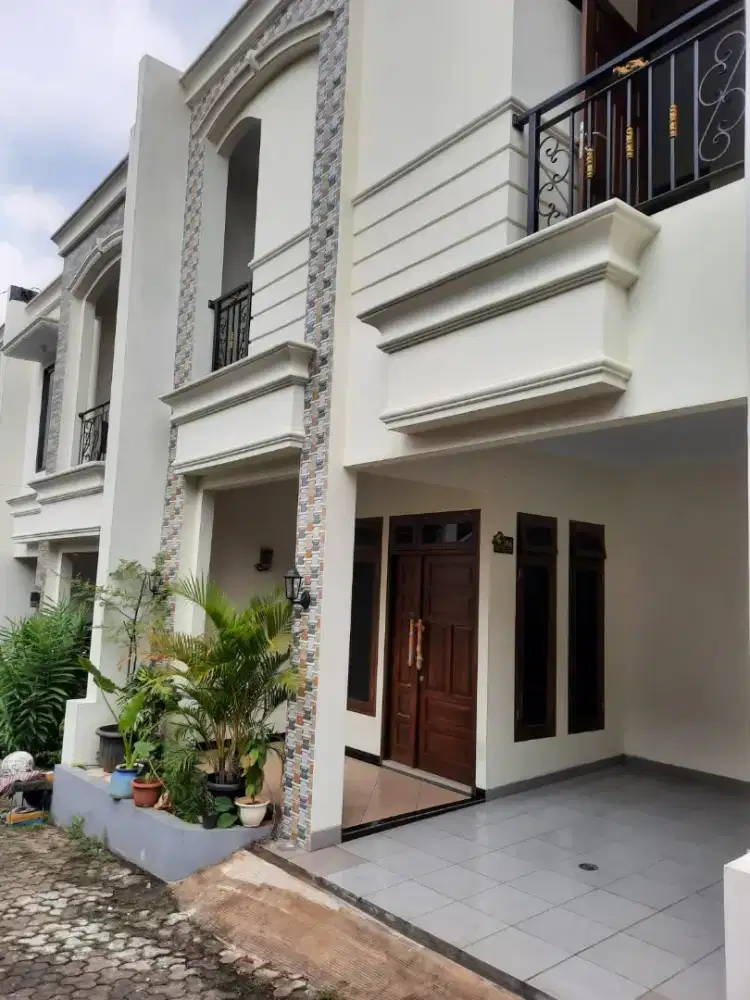 Disewakan Rumah 2 lantai dlm Cluster 4 KT