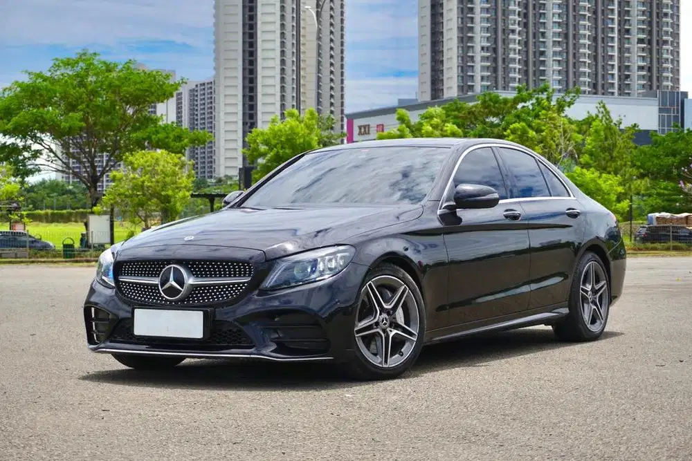 DP Ringan Mercedes Benz C300  W205 Facelift AMG 2019 Hitam Bunga 0%
