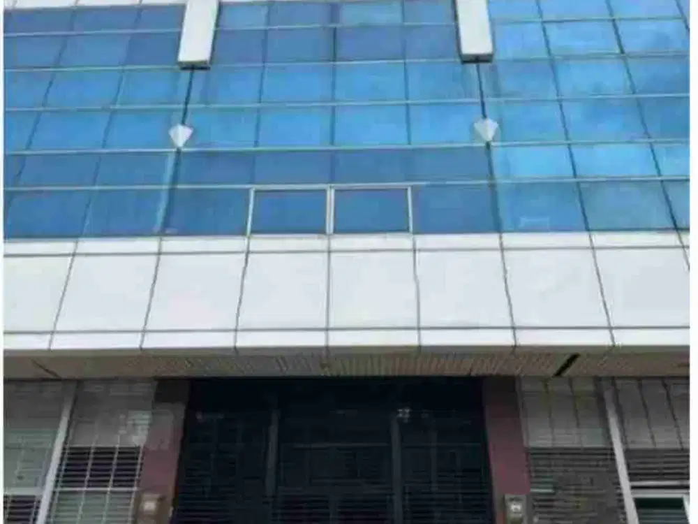 Ruko 3½ lt siap pakai lokasi strategis Puri niaga  . jakarta barat