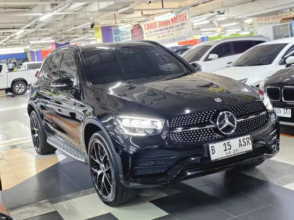 Mercedes Benz GLC200 AMG 2022