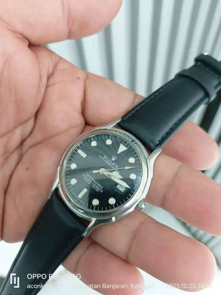 Jam tangan Quartz