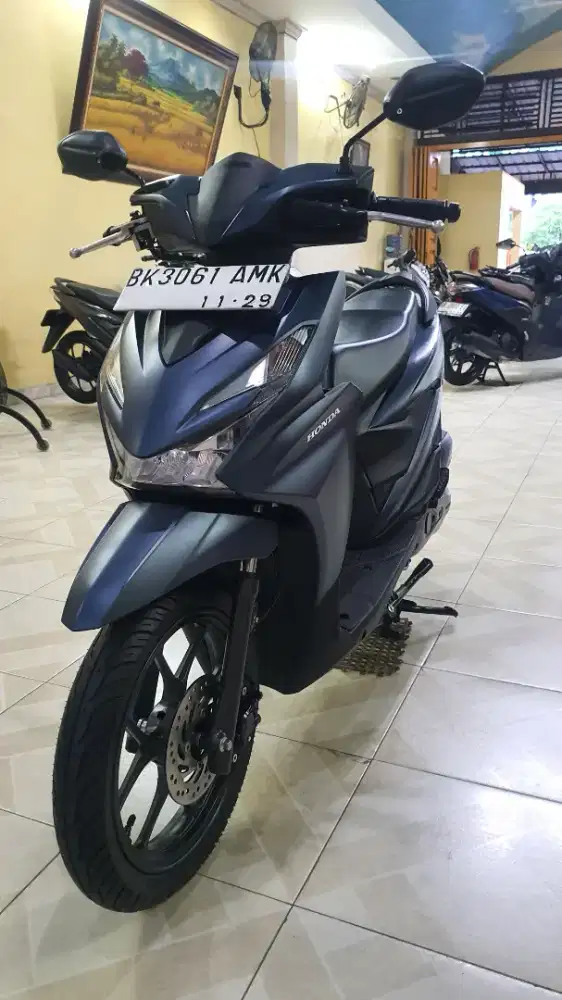 New Beat Deluxe ISS Smart Key 2024 Cantik-Odomtr 10.000 KM-plaza motor
