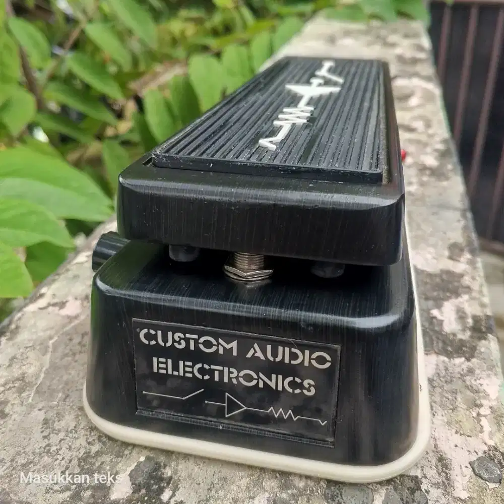 JIM DUNLOP MC 404 CAE WAH PEDAL