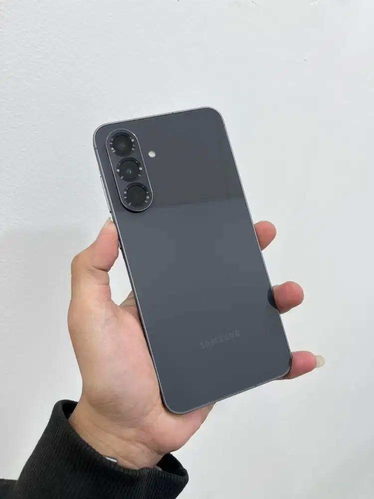 Samsung A56 5G 8/256gb Resmi Garansi 30 Juni 2026