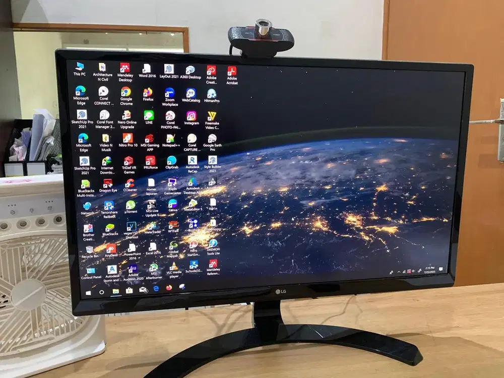 DIJUAL KOMPUTER (PC+Monitor+UPS+Speaker)