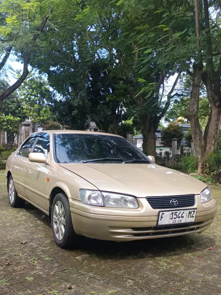 Camry 2001 GLX Manual Good Condition 2200 CC