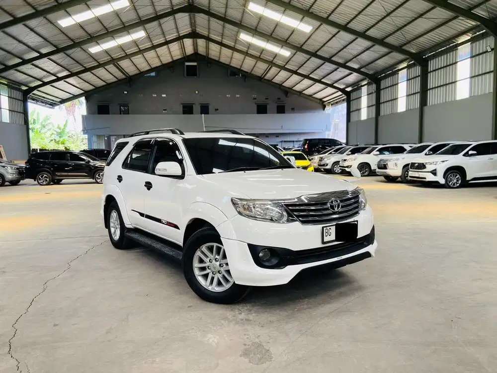 Toyota Fortuner G TRD 2.5 2011 / 2012 AT Matic, Sangat terawat