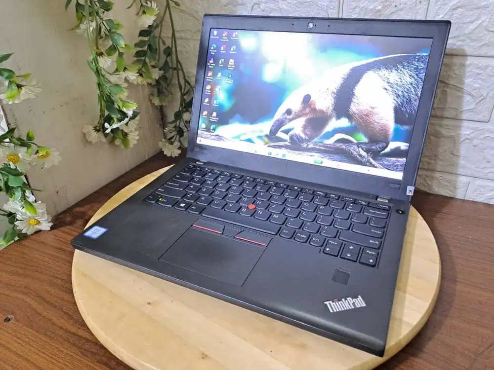 Lenovo Thinkpad X270 Intel Core i5-7300U RAM 8GB SSD 512GB 12.5 Inch