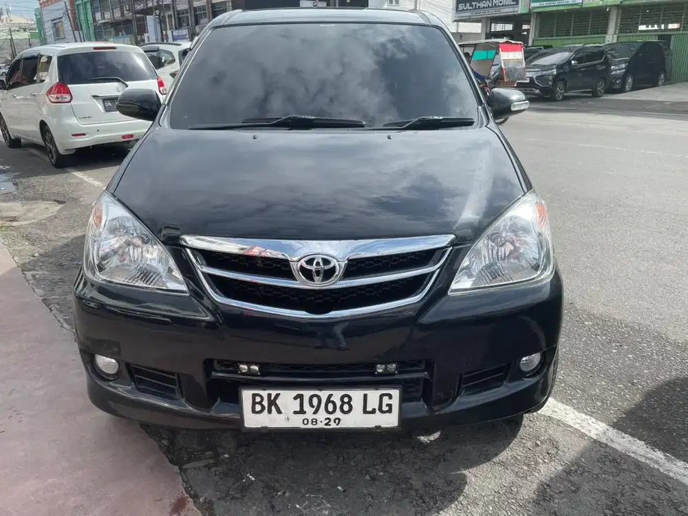 Toyota Avanza 1.3 G matic 2011