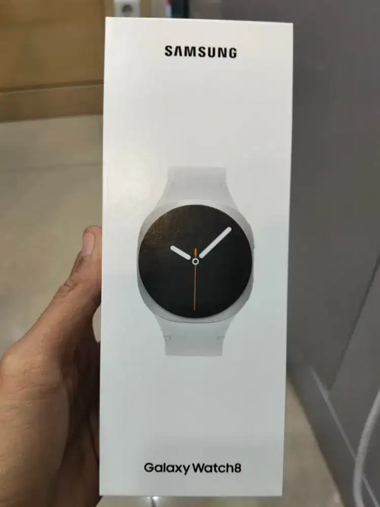 SAMSUNG WATCH 8 40mm
