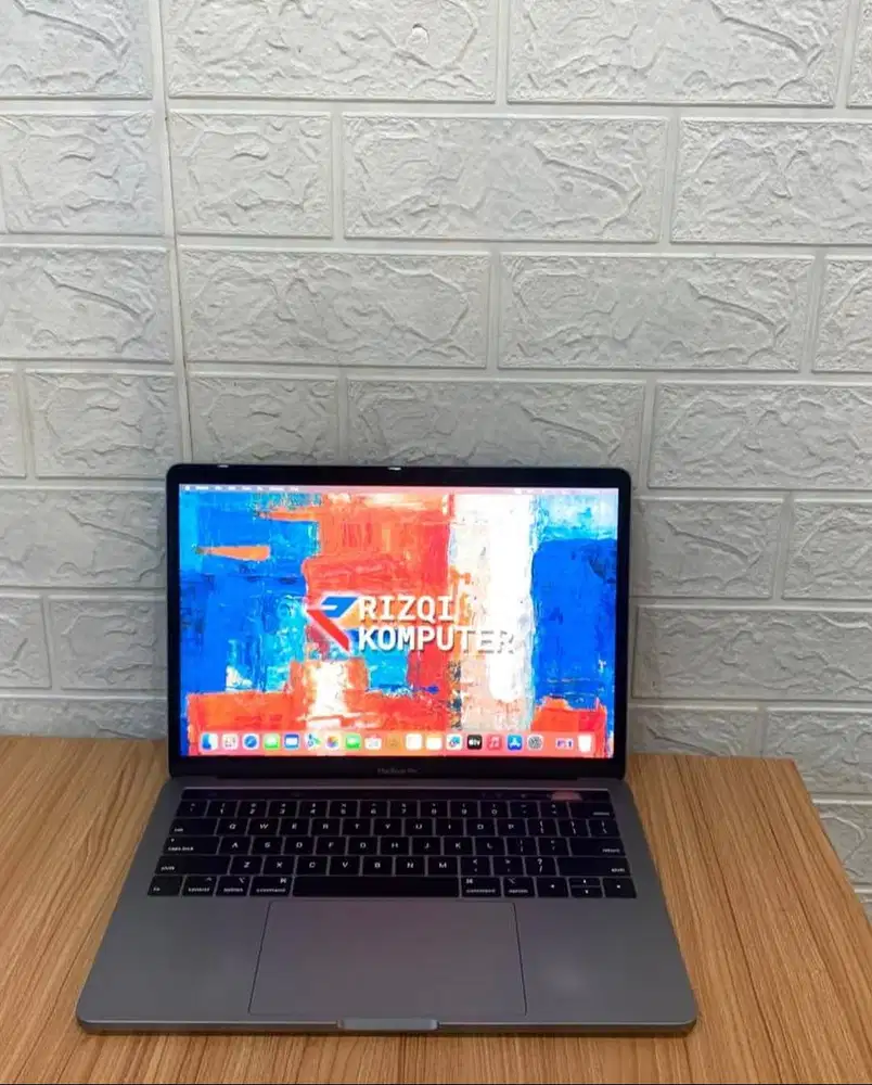 Macbook Pro I5 2019 Touchbar Processor Intel Core i5 Ram 16GB