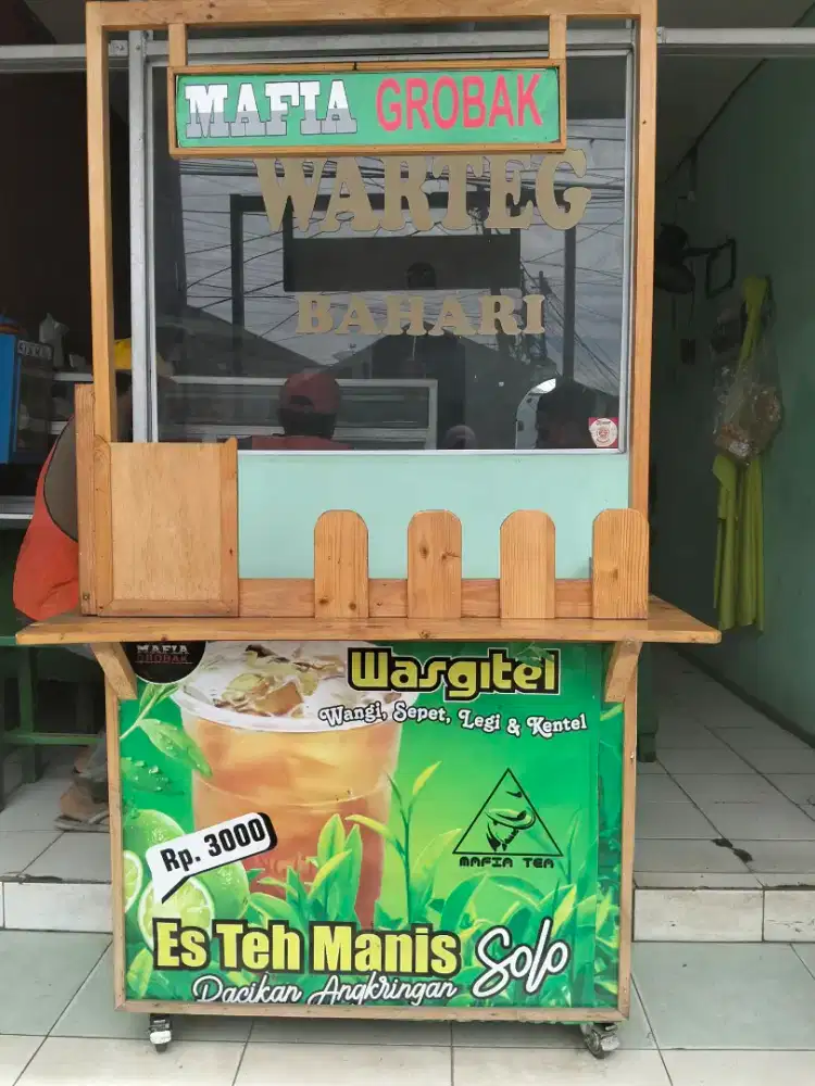 Gerobak es teh kondisi bagus
