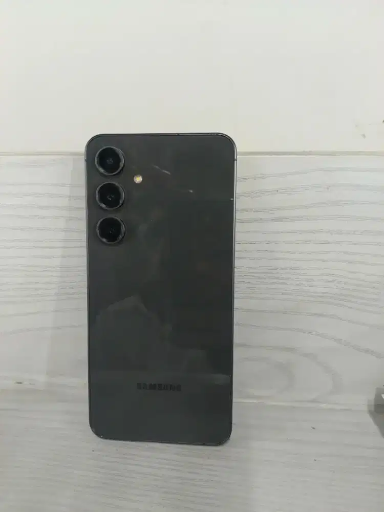 Samsung S24fe ram 8/256gb 5G