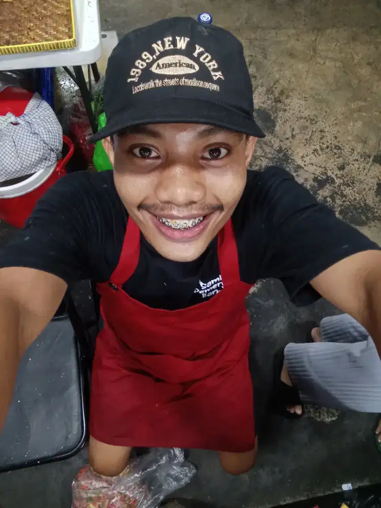 SANGAT MEMBUTUHKAN PEKERJAAN
