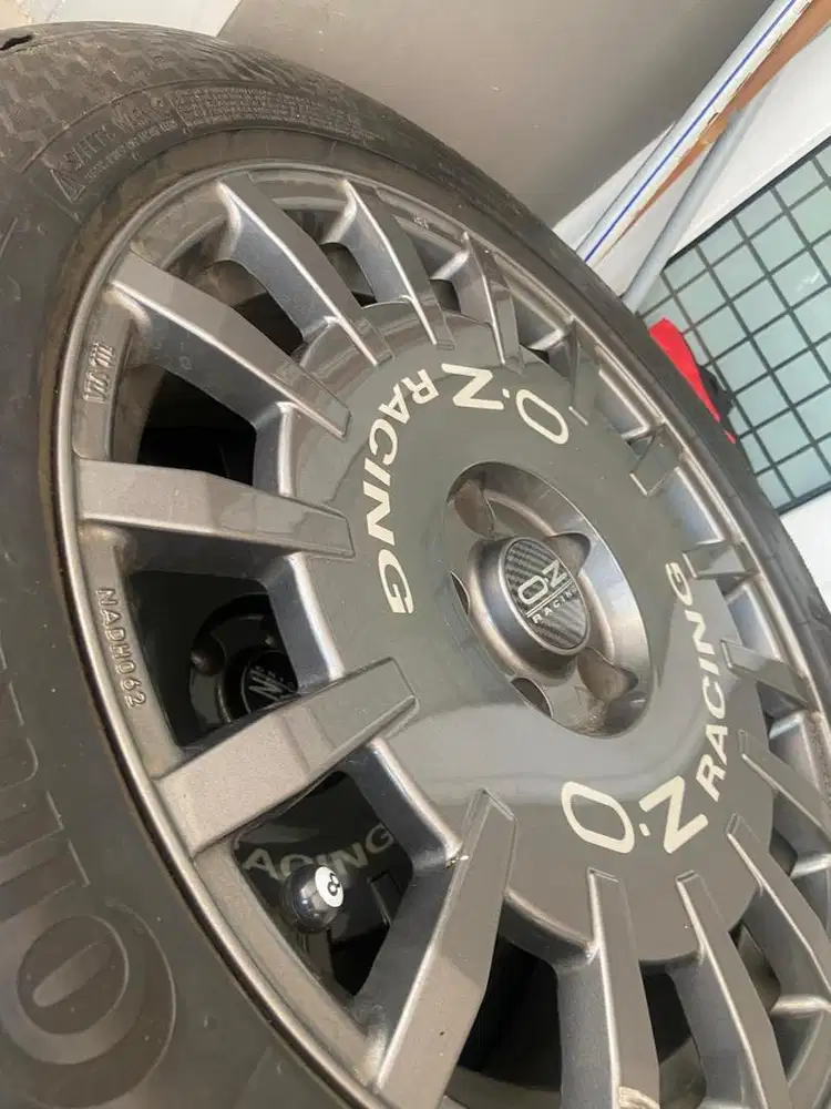 Di jual velg OZ racing 18 inch