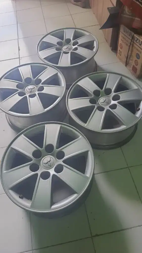Velg pajero 2016 copotan ori