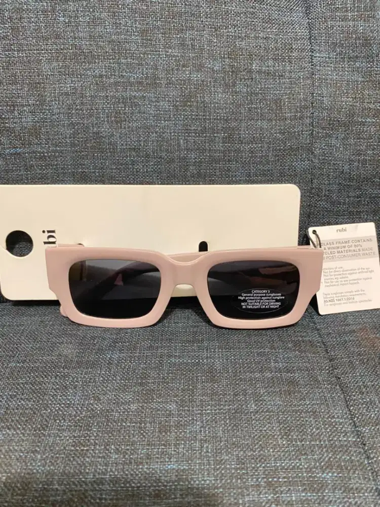 Kaca mata wanita rubi original