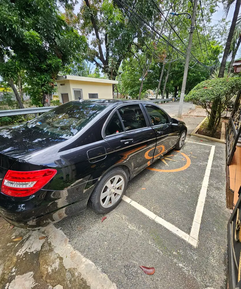 Mercedes-Benz C200 2012 Bensin