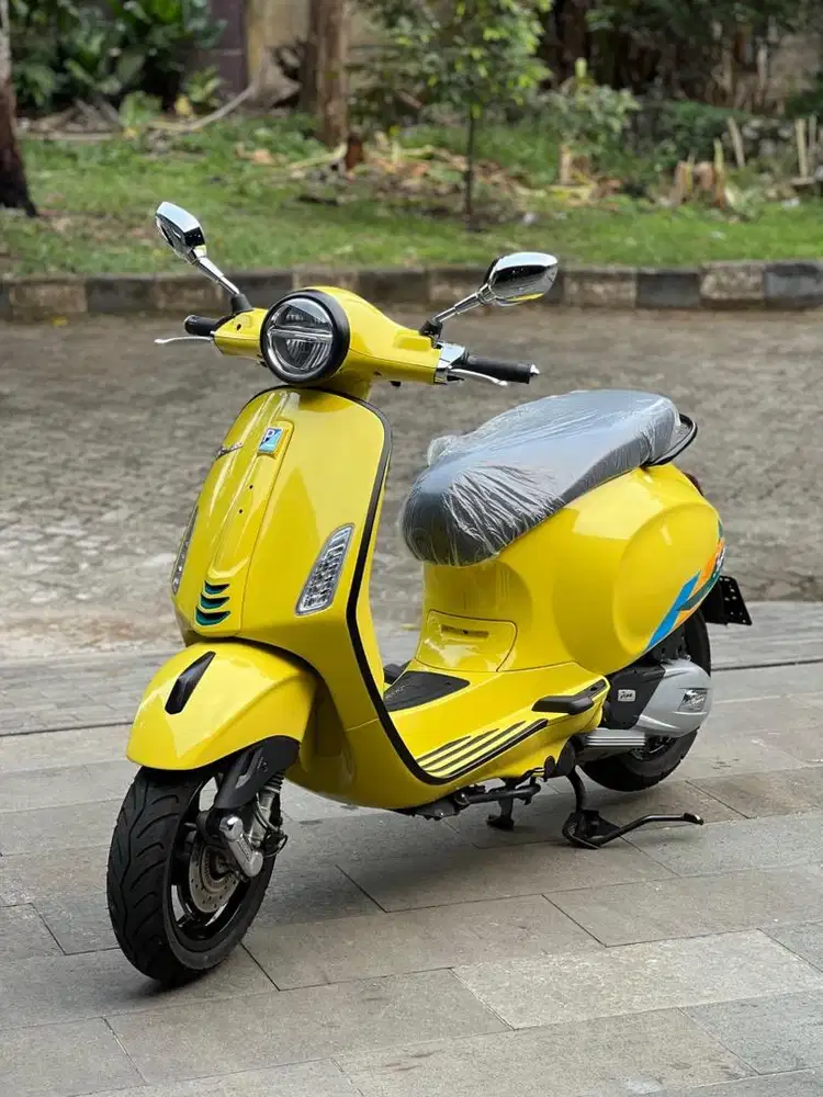 Vespa Primavera kuning Tahun 2024 KM 780
