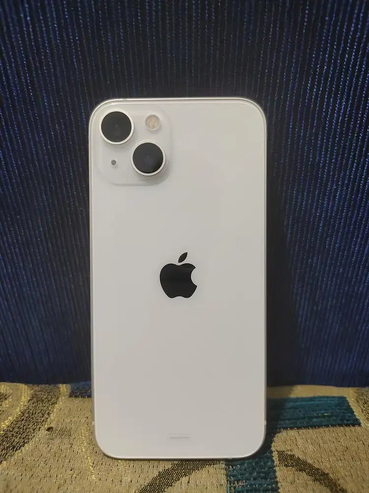 IPHONE 13 128 Gb Putih Garansi On Ibox