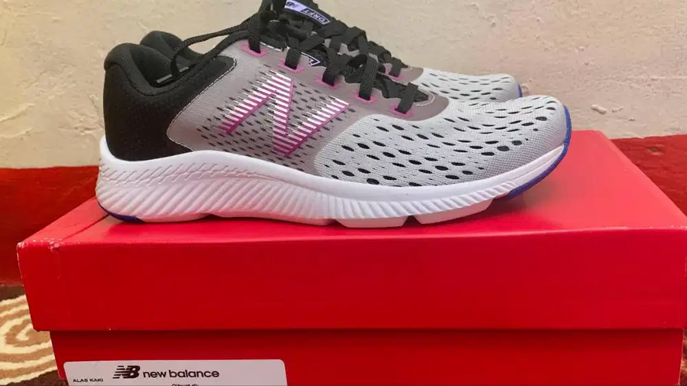 JUAL SEPATU WANITA NEW BALANCE RUNNING