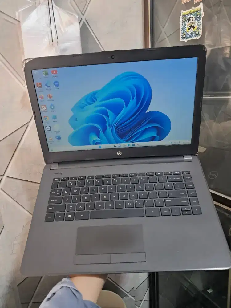 Laptop seken HP 240 G6, core i3 gen 7, 8GB/256GB