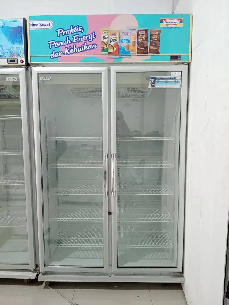 Showcase Gea 2 pintu murah