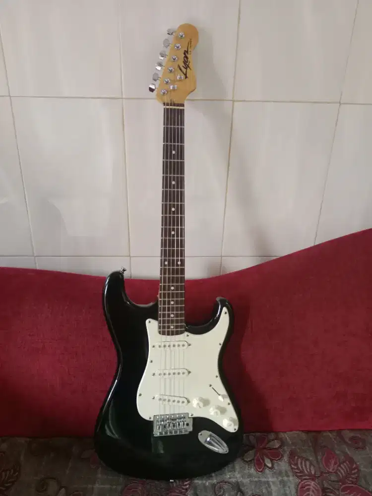 Gitar Listrik LYON L.A Series by Washburn
