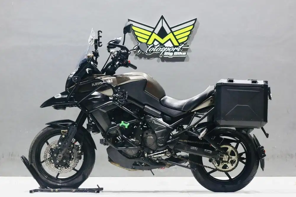 Kawasaki versys 650 like new sangat nyaman buat turing jauh siap gass