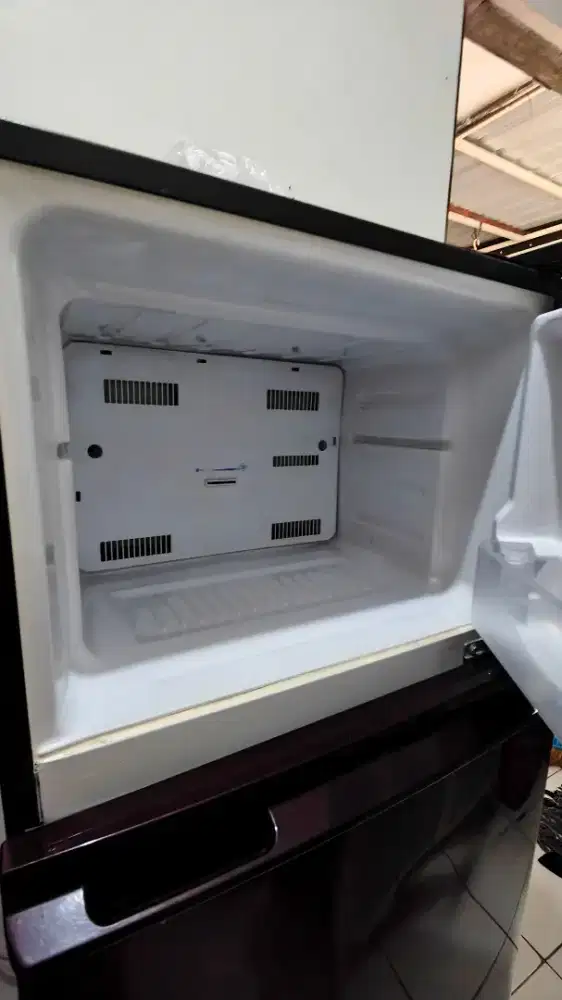 Kulkas Sharp 2 Pintu