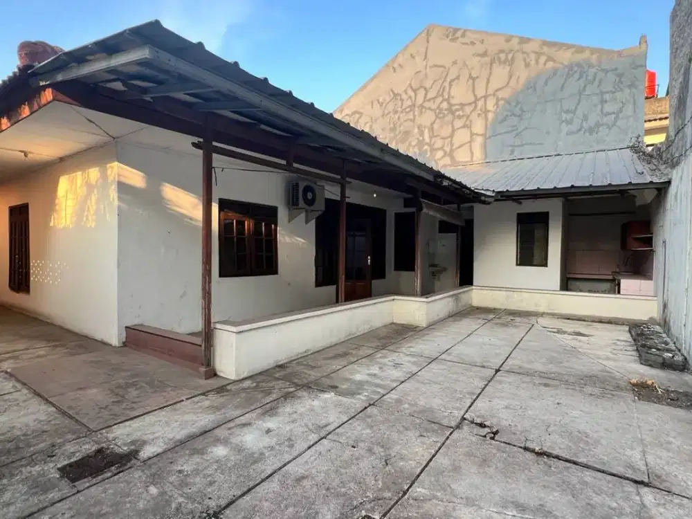 Rumah di wilayah yang nyaman dan aman Pondok Bambu, Jakarta Timur