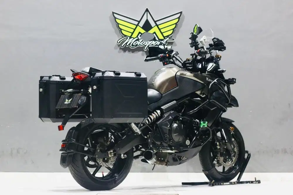 Kawasaki versys 650 like new himalaya CB 500x BMW GS310 benelli bn600