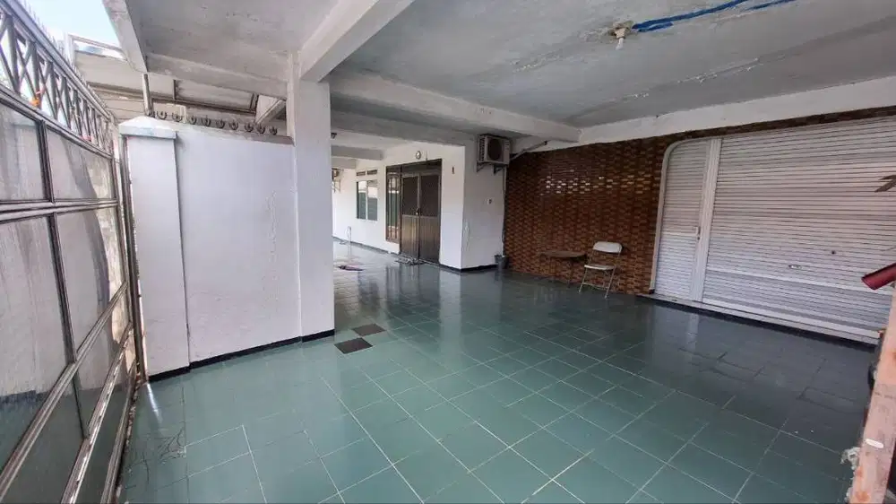 NEGO SAMPE DEAL, Rumah di Babatan Pantai SEMI FURNISH