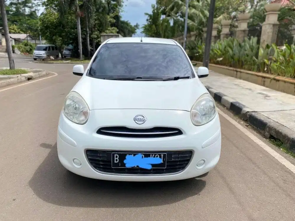 MARCH 2013 MATIC PUTIH DP8JT ISTIMEWA