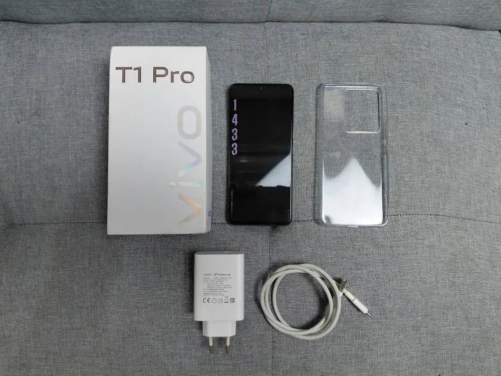 Vivo T1 Pro 5G 8/128 FULL SET + CHARGER ORI + BOX