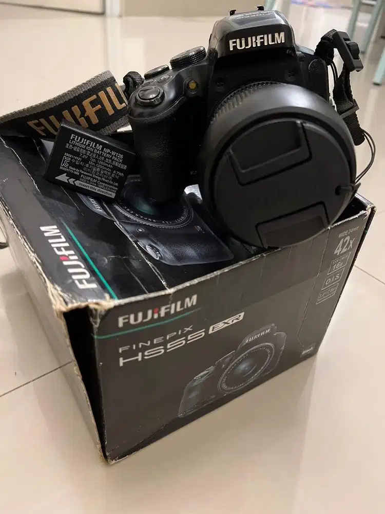 Jual camera fuji film finepix hs55 (EXR)