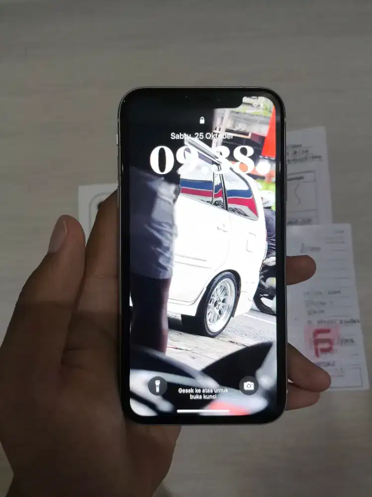 iphone 11 64 ibox putih pemakaian singkat