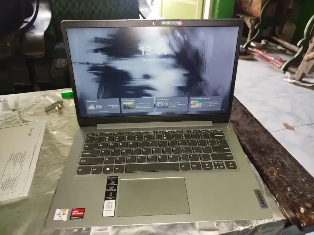 LENOVO IP 1 14AMN7 AMD ATHLON 7120 RAM 8GB SSD 512GB