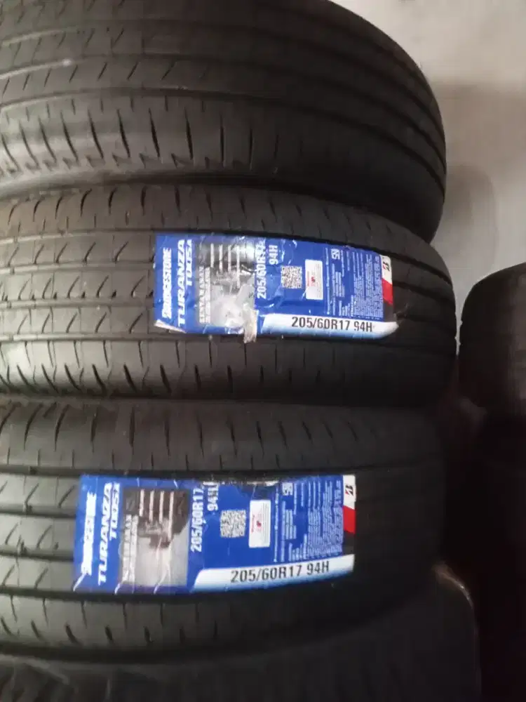 Bridgestone turanza 205/60/17