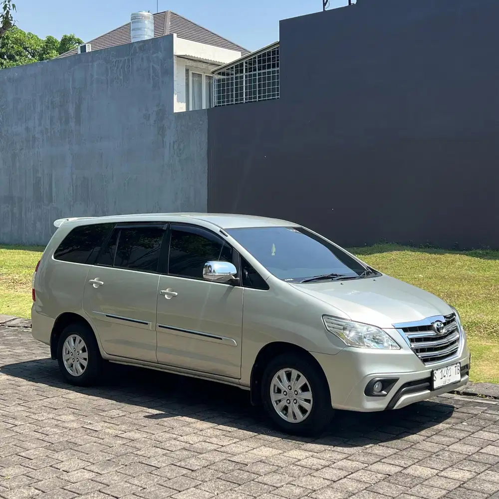 Toyota Kijang Innova 2014 Bensin