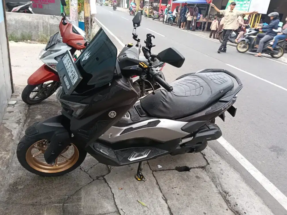 YAMAHA NMAX TURBO 2024 KM LOW