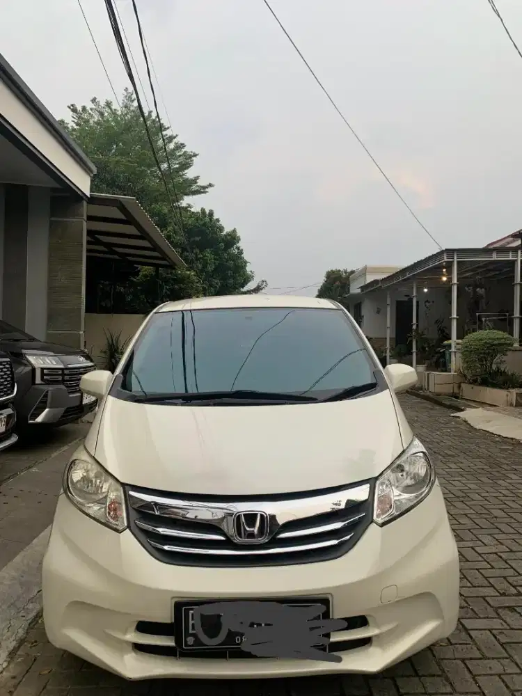 Jual Honda Freed 2012 Cash Only