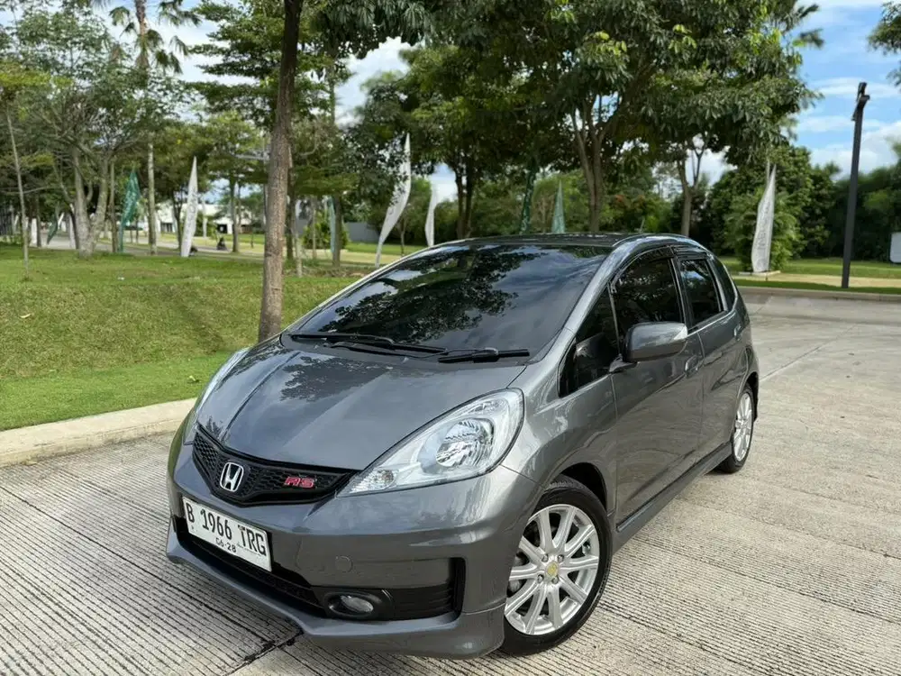 Honda Jazz RS Automatic 2013 Grey