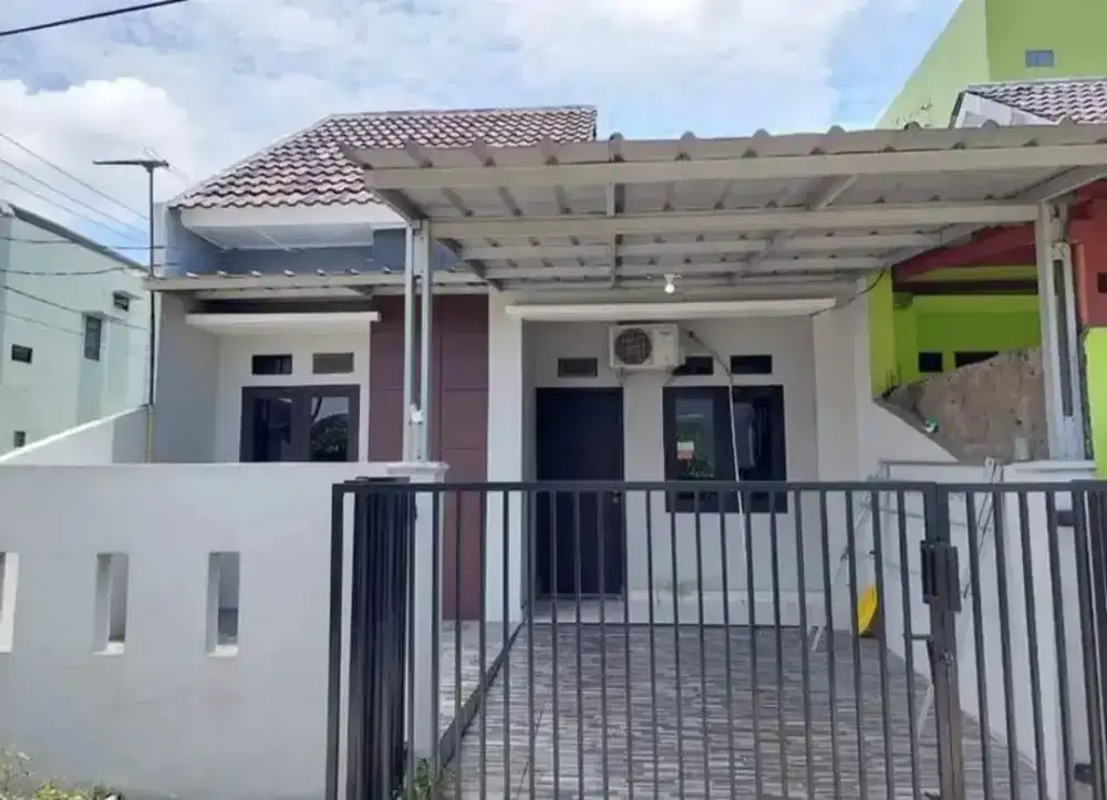Kanopi baja ringan